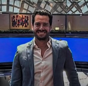 Hernán Lara